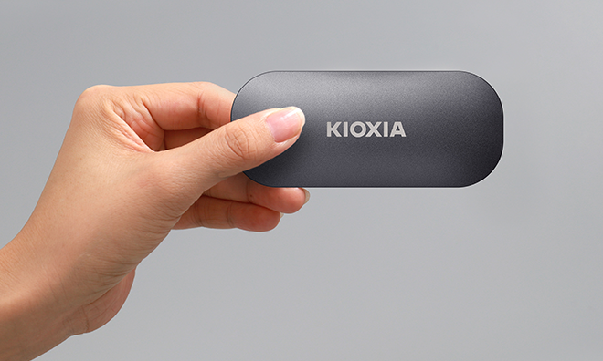 EXCERIA PLUS Portable SSD | KIOXIA - Europe (English)
